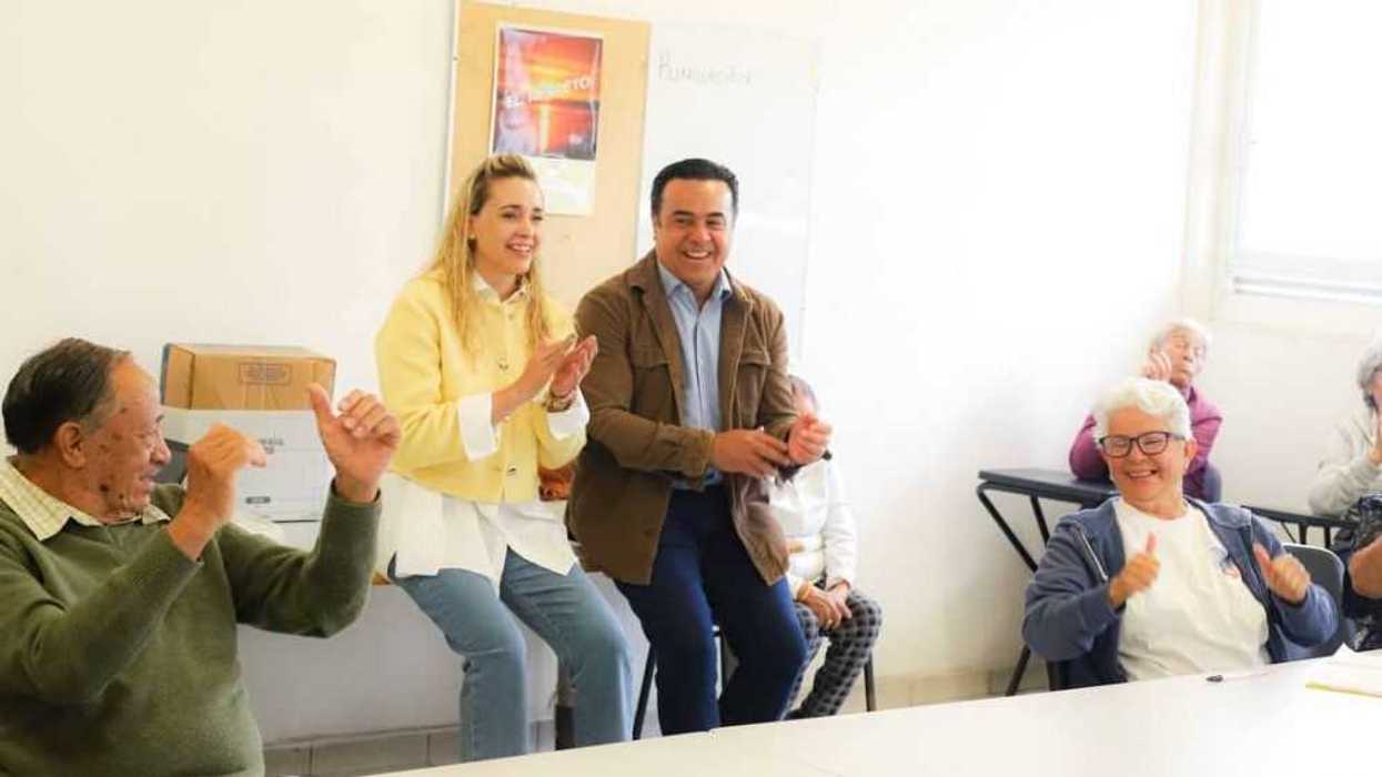 Luis Nava supervisa Centro del Adulto Mayor Nänxu en Querétaro.