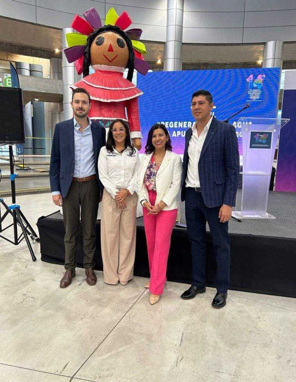 Lupita Espinosa de los Reyes en inauguración de Feria Interestatal de Cultura del Agua y Bosque Querétaro.