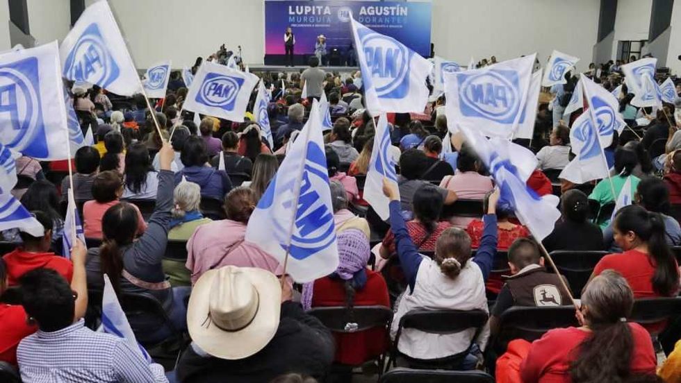 Lupita Murguía y Agustín Dorantes clausuran precampaña con promesa de progreso.
