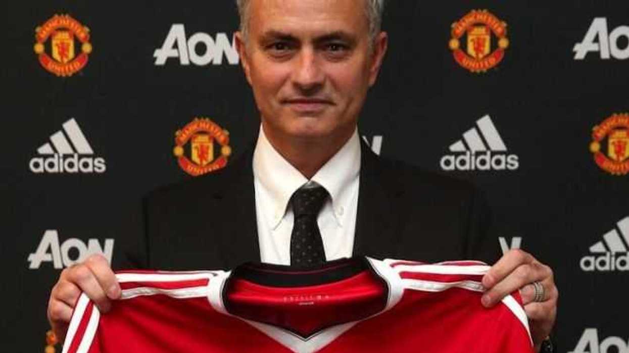 manchester-united-renueva-contrato-su-entrenador-jose-mourinho