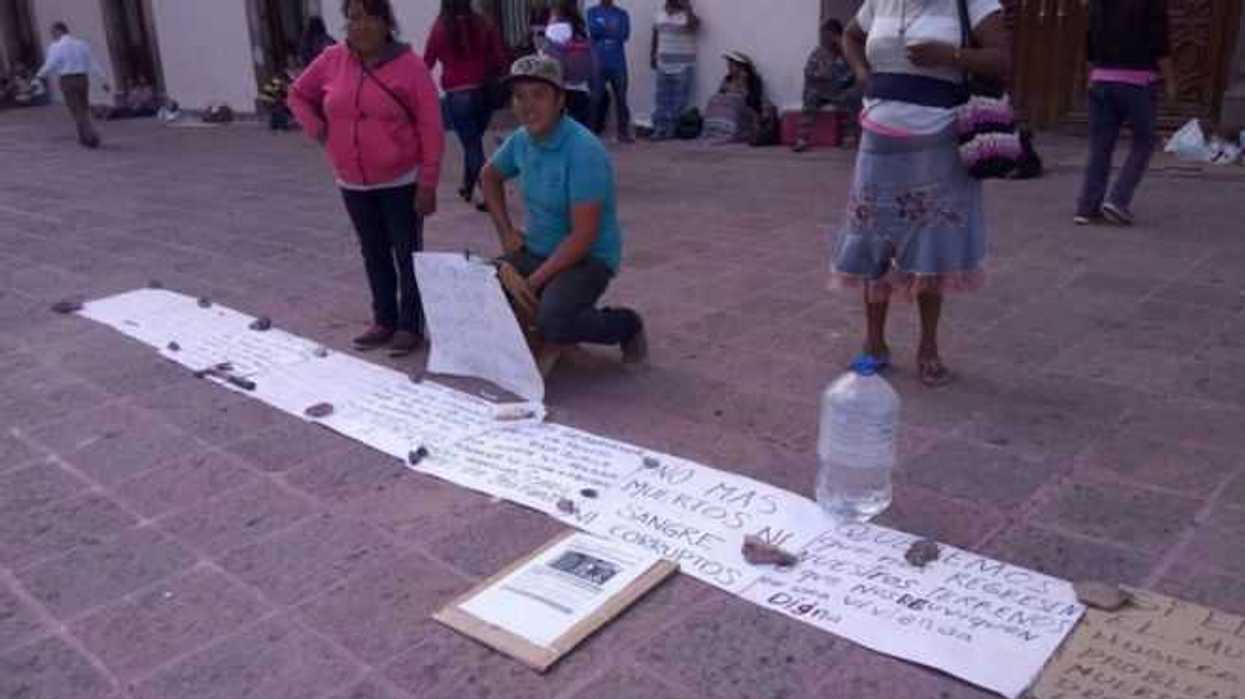 manifestacion-desalojados-plaza-armas