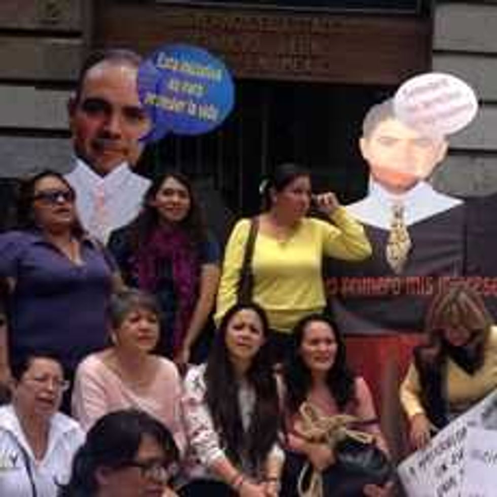 manifestacionnuevoleon01_anaizzamora