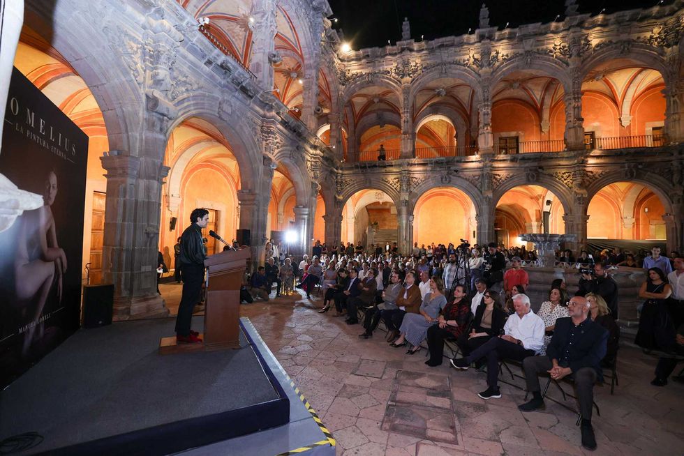 Manuel Lomel\u00ed inaugura "Lomelius: la Pintura Eterna" en el MAQRO con asistencia del gobernador Mauricio Kuri en Quer\u00e9taro