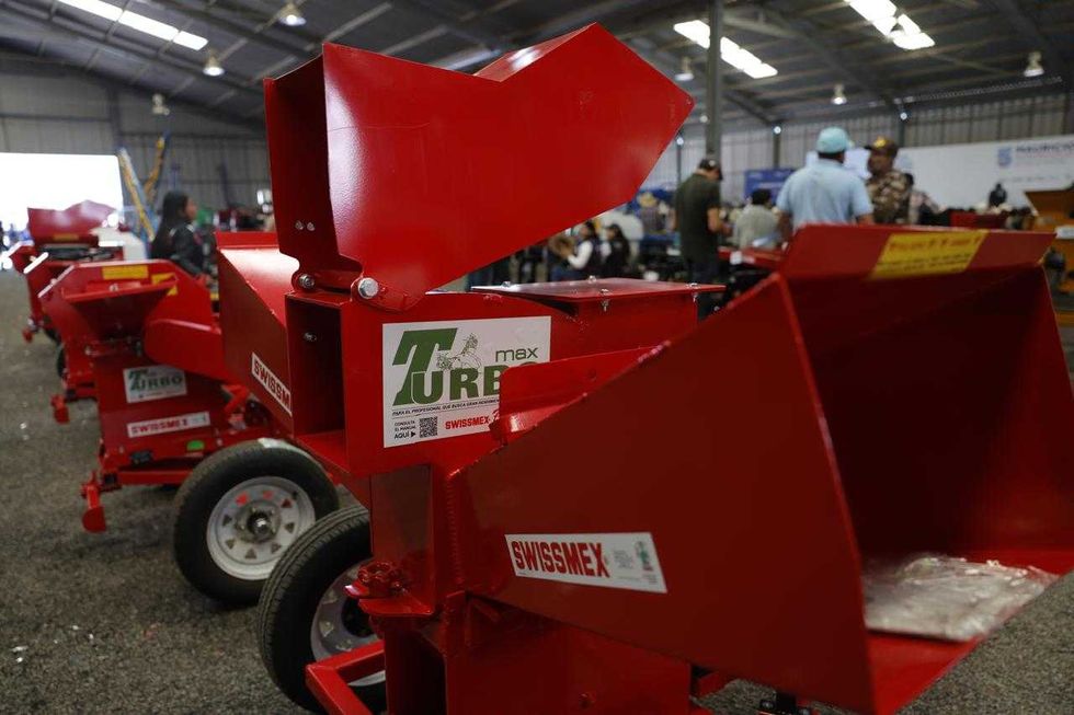 Maquinaria agr\u00edcola Swissmex exhibida durante el evento de apoyo al campo en San Juan del R\u00edo
