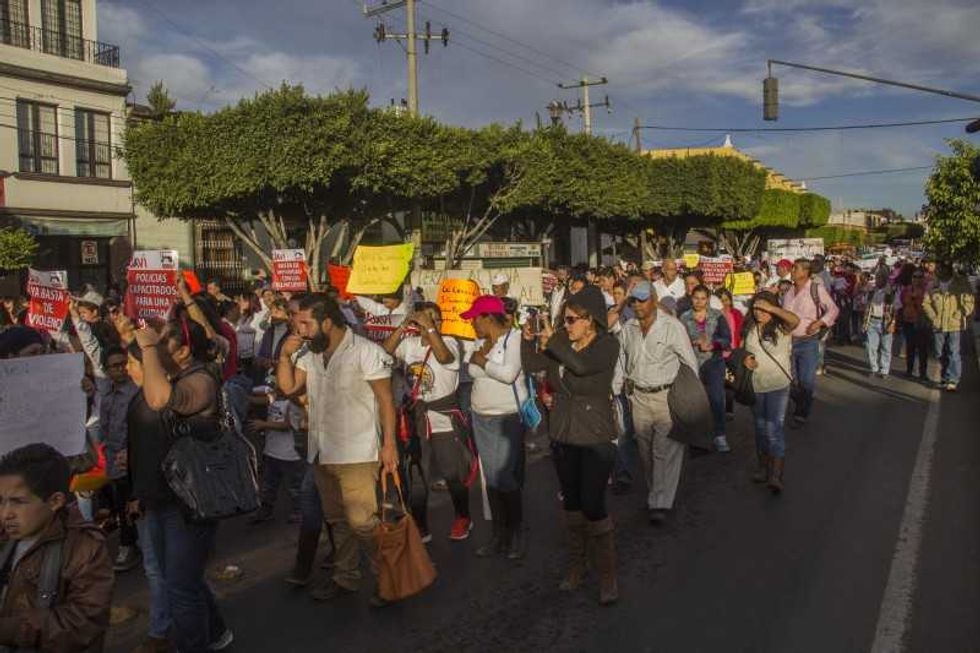 Marchan por mayor seguridad en San Juan del Río