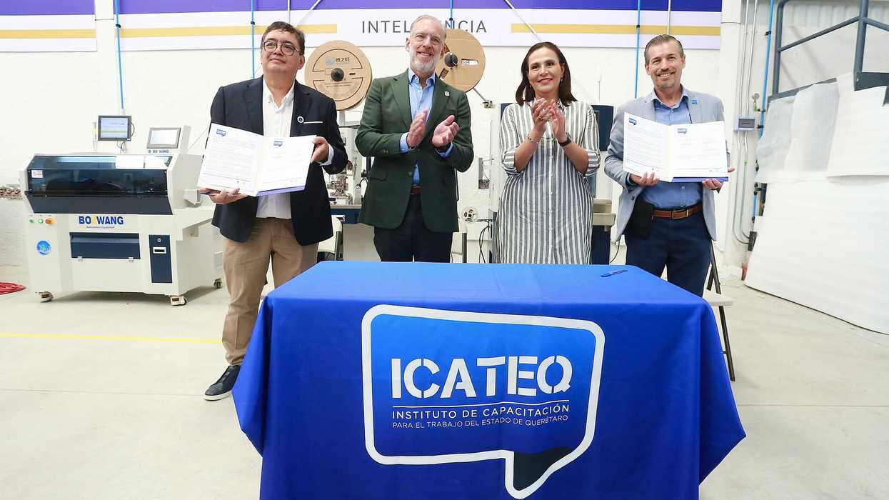 Marco Antonio Del Prete Tercero, titular de la SEDESU, en la firma del convenio entre ICATEQ y Hero Maquinaria Bozwang en Querétaro 2026