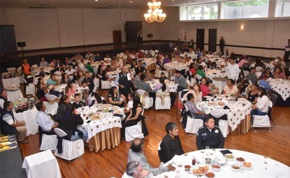 marcos agular jalando parejo veceadores