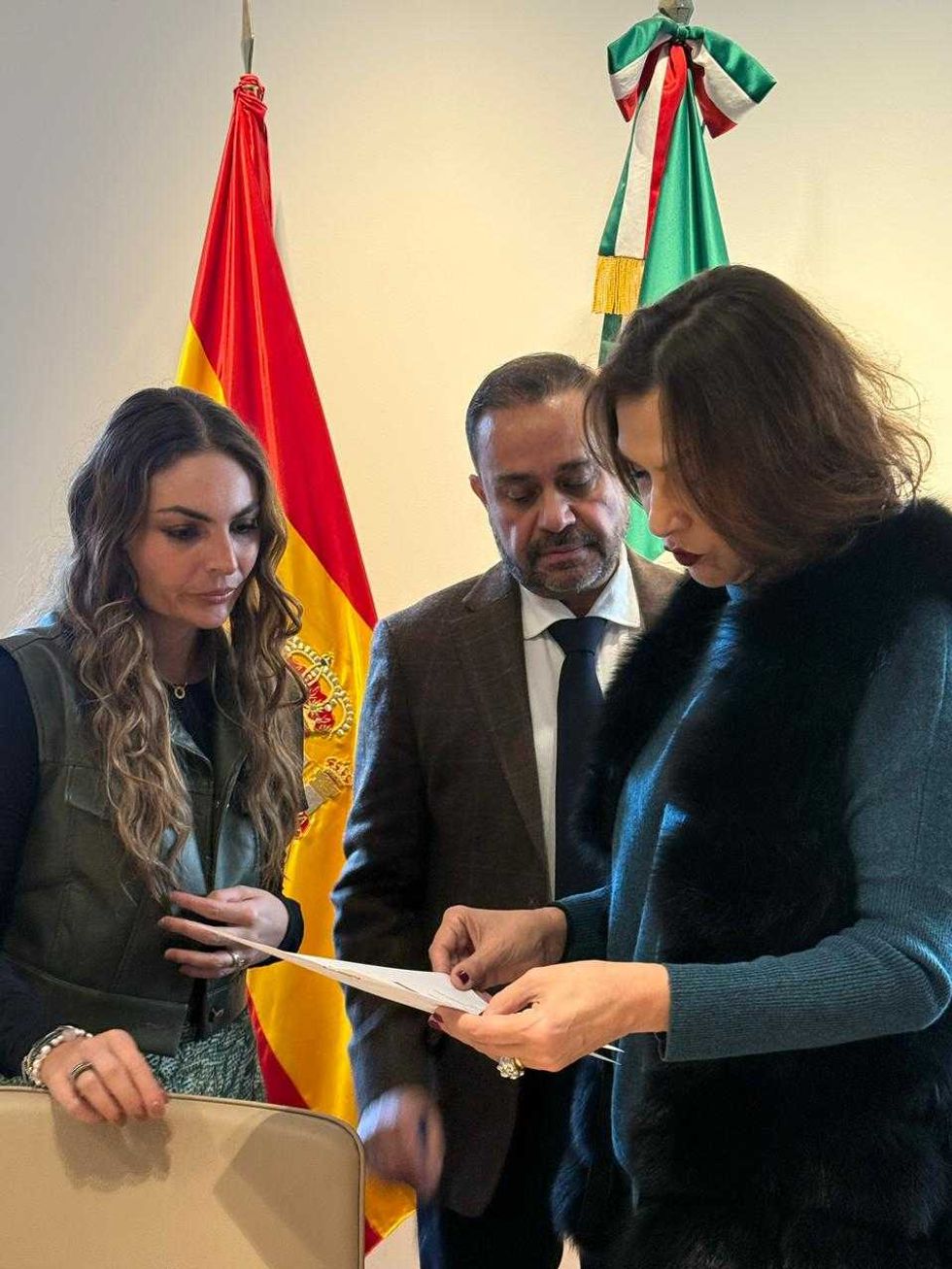 Mariana Ortiz Cabrera, secretaria de Turismo de Quer\u00e9taro, durante presentaci\u00f3n estrategia turismo naranja en FITUR Madrid 2026