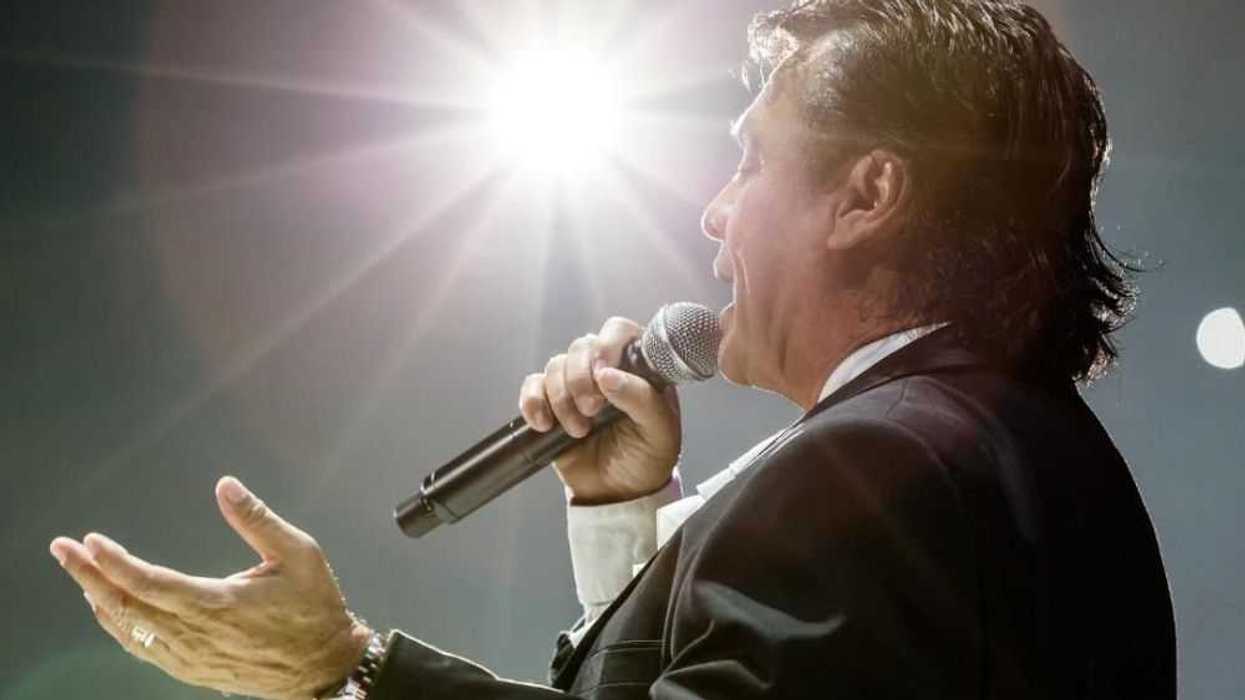 mariana-seoane-espera-autorizacion-para-cantar-temas-de-juan-gabriel