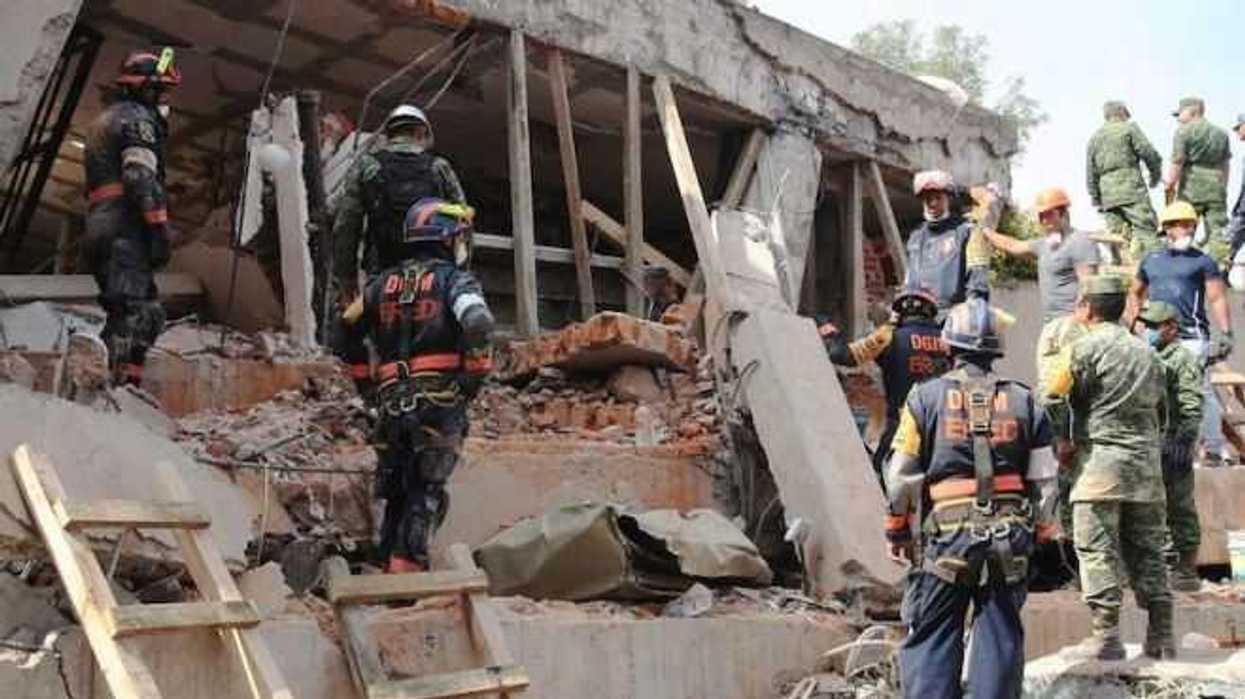 marina-continuara-busqueda-rescate-en-escuela-rebsamen