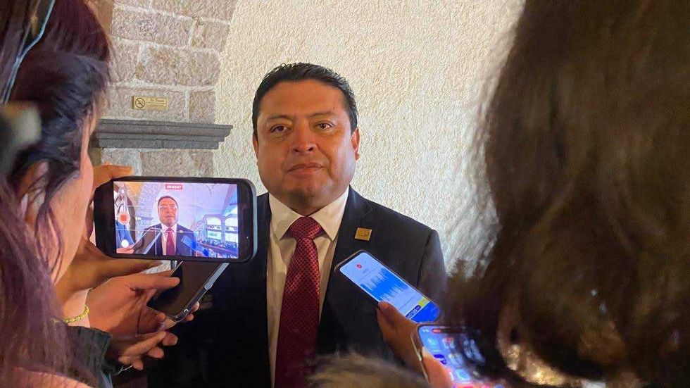 Mario Eric Anaya Arteaga, presidente de la Afeq, advirtió sobre las nuevas facultades del SAT tras la reforma fiscal aprobada.