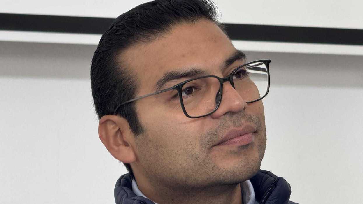 Martín Arango García, dirigente estatal del PAN Querétaro, durante rueda de prensa sobre proceso de selección de candidata en San Juan del Río para elecciones 2027