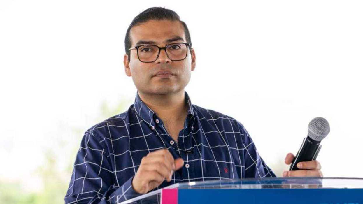 Martín Arango García, presidente del PAN Querétaro, defiende el proyecto El Batán durante conferencia de prensa en la sede estatal del partido. Foto: Rotativo de Querétaro.