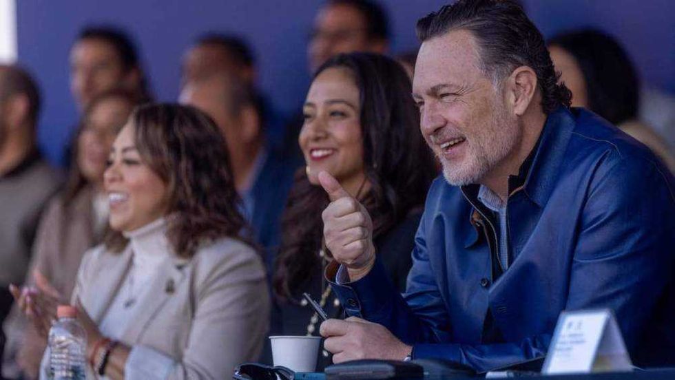 Más de 2 mil personas participaron en el desfile cívico-deportivo encabezado por el gobernador Mauricio Kuri en avenida Zaragoza.