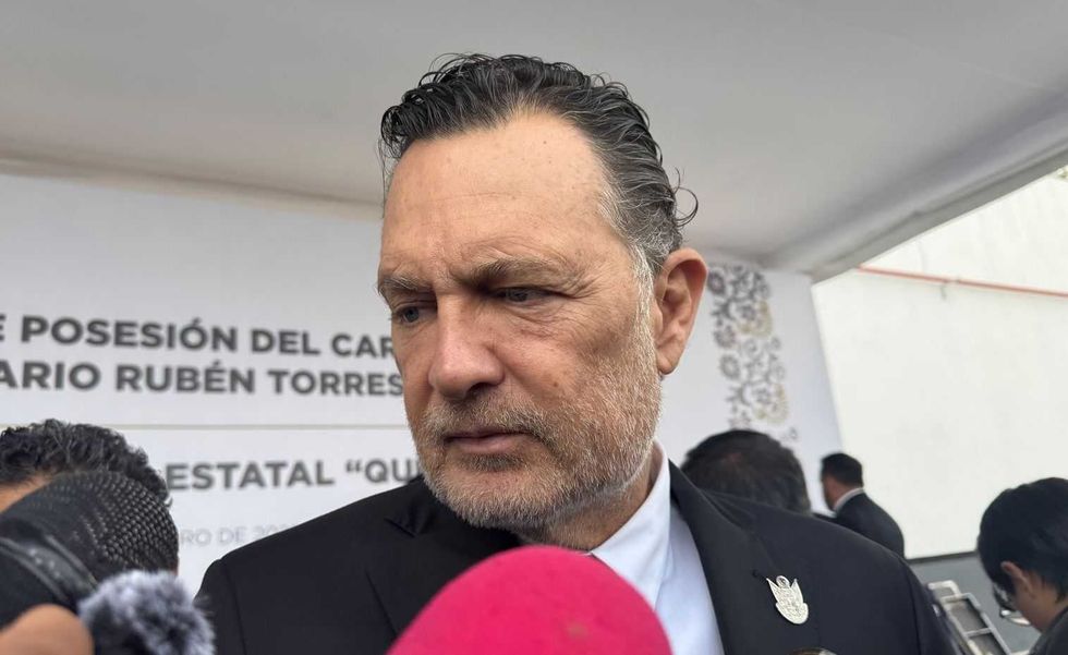 Mauricio Kuri defiende regulación de celulares en escuelas y afirma apoyo nacional.