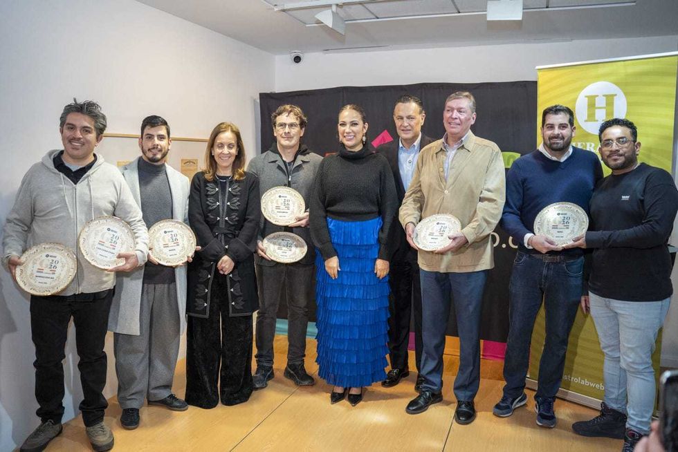 Mauricio Kuri Gonz\u00e1lez durante ceremonia Premios Gastrolab 2026 en Centro Cultural M\u00e9xico Madrid Espa\u00f1a