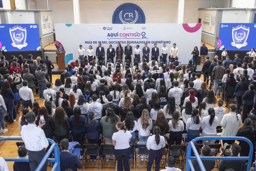 Mauricio Kuri Gonz\u00e1lez encabeza ceremonia del 140 aniversario de la Escuela Normal Andr\u00e9s Balvanera en Quer\u00e9taro