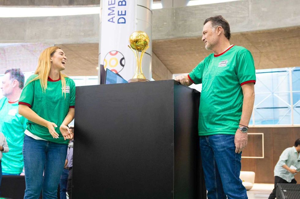 Mauricio Kuri Gonz\u00e1lez inaugura el Mundial Joven Aqu\u00ed Contigo 2026 con 1,080 j\u00f3venes en el \u00e1gora del Centro Cultural G\u00f3mez Mor\u00edn en Quer\u00e9taro