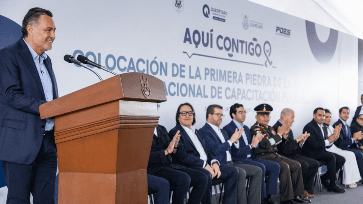 Mauricio Kuri González habla en la colocación de la primera piedra de la academia policial en Querétaro