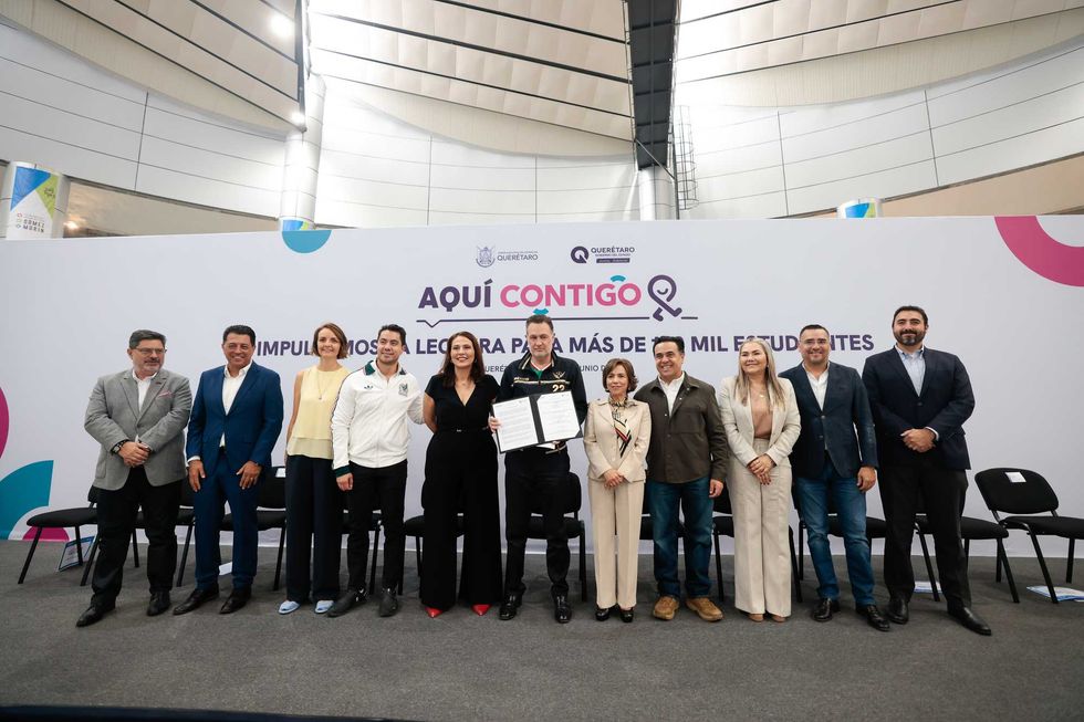 Mauricio Kuri participa en el encuentro estatal para impulsar la lectura en Quer\u00e9taro.