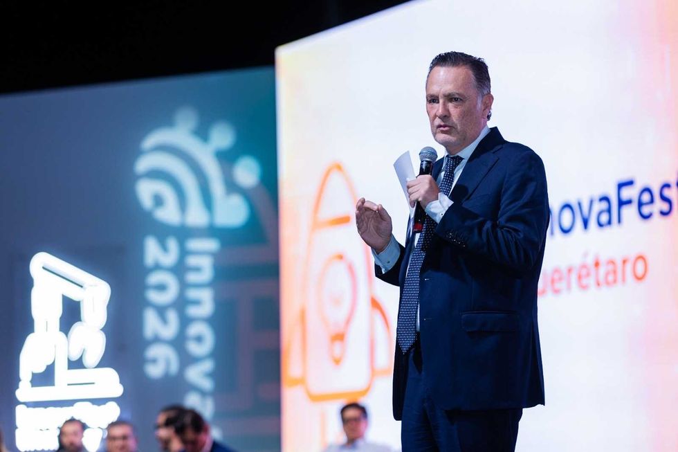 Mauricio Kuri recibe la estafeta del InnovaFest junto a Marcelo Ebrard y Samuel Garc\u00eda en Cintermex Monterrey