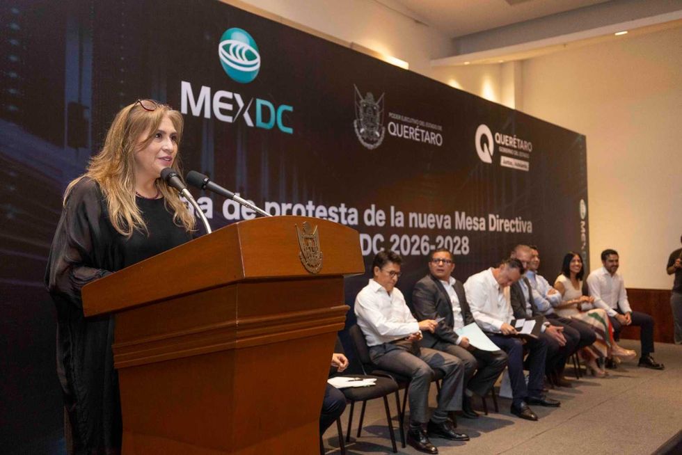 Mauricio Kuri toma protesta a nueva mesa directiva de Asociaci\u00f3n Mexicana de Data Centers en Quer\u00e9taro 2026