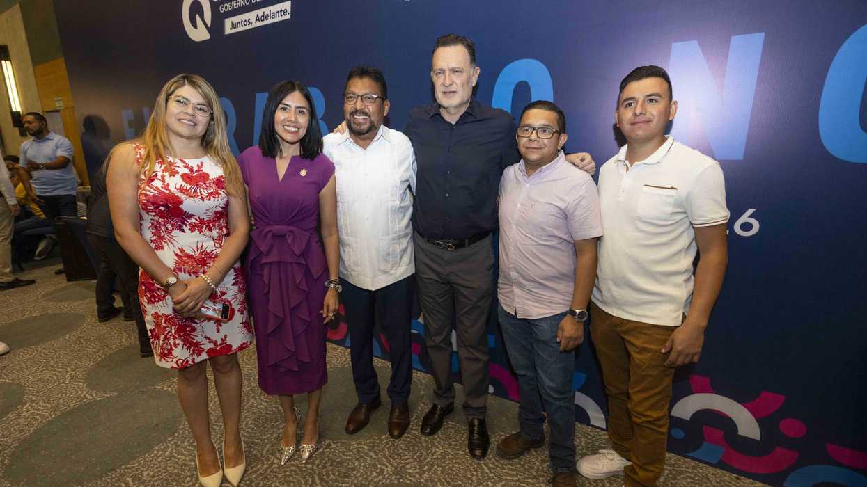 Mauricio Kuri y Liliana San Martín durante encuentro con sindicatos por Día del Trabajo en Querétaro