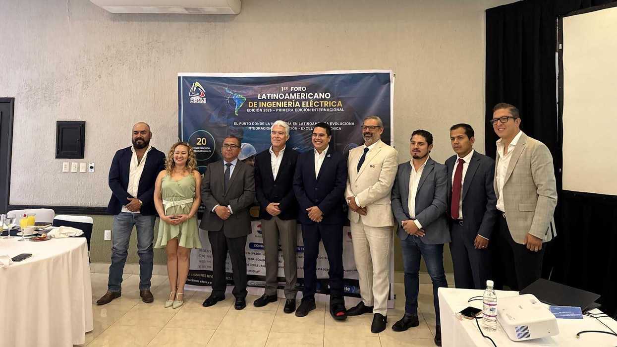 Mauricio Reyes Caracheo expone escasez de ingenieros eléctricos en Querétaro durante presentación del FLIE 2026