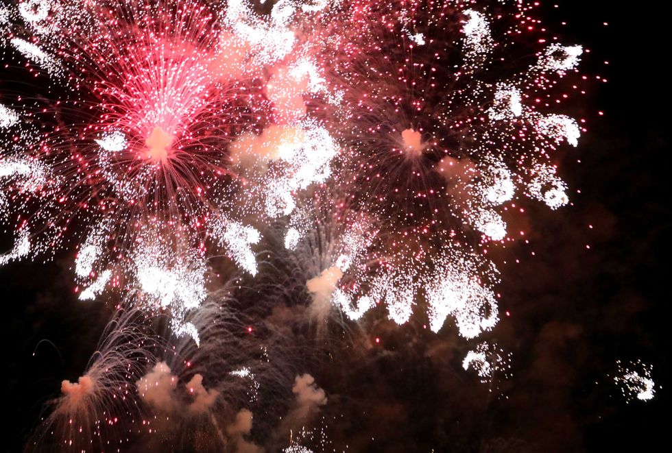 Medidas de precaución para prevenir quemaduras durante la temporada de fiestas.