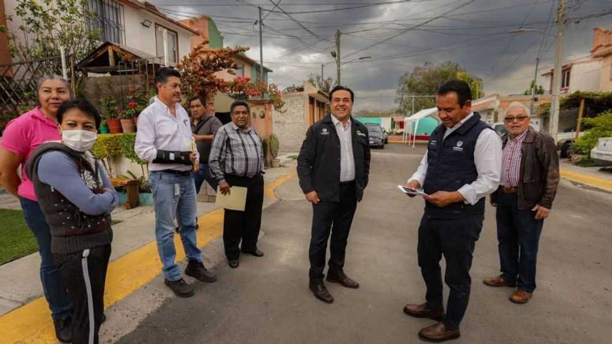 Mejoramiento urbano en Querétaro beneficia a residentes.