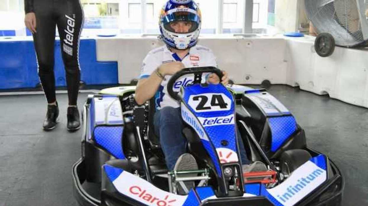 Memo Rojas convive con fanáticos