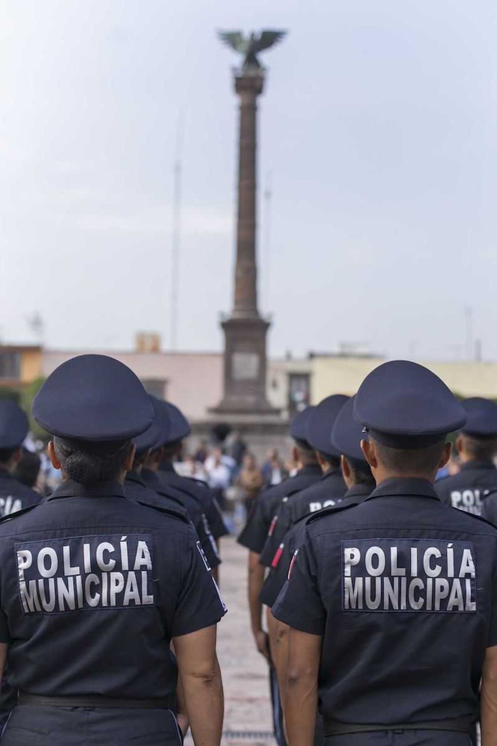 memo vega encabeza desfile militar en san juan del rio 9