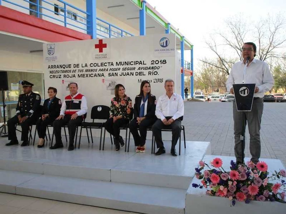 memo vega entrega nuevas ambulancias a cruz roja 2