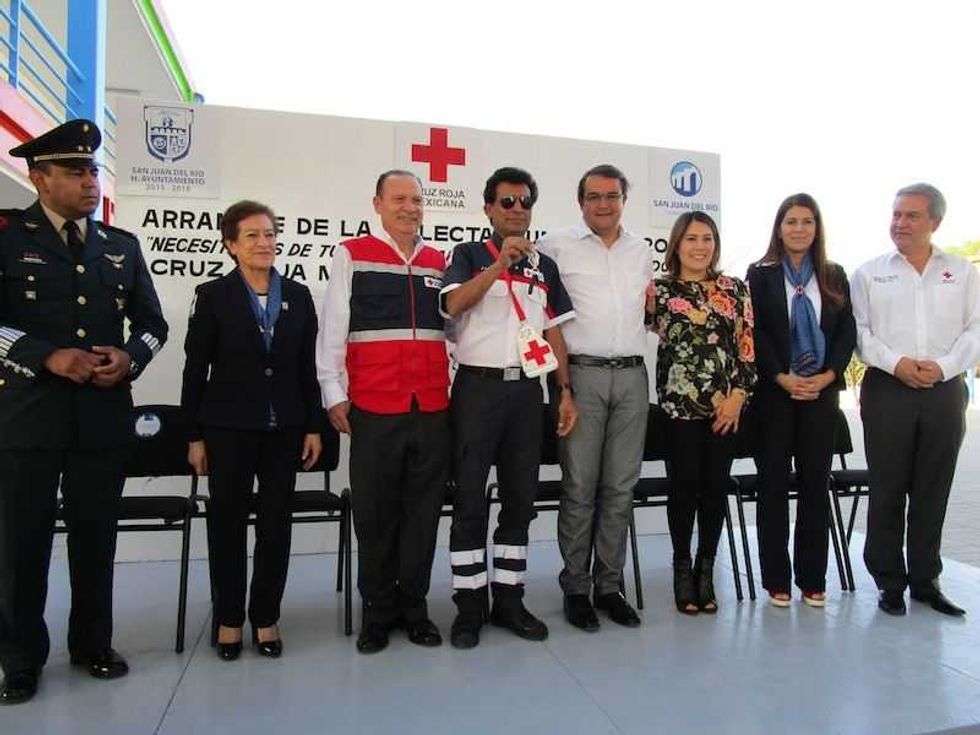 memo vega entrega nuevas ambulancias a cruz roja 3