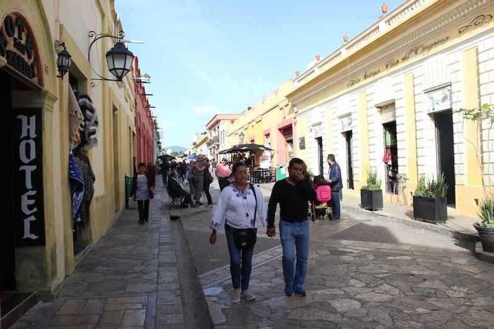 mercados de san cristobal de las casas muestran diversidad cultural