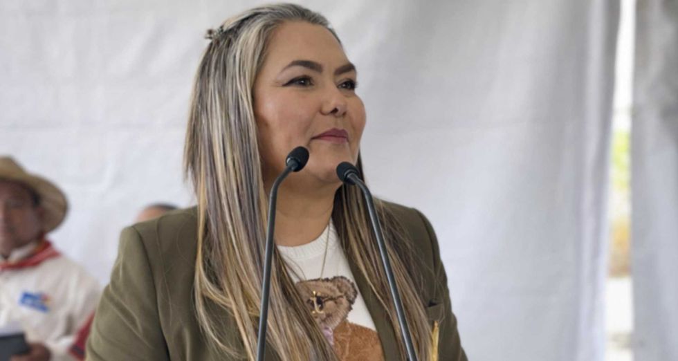 Mesa de mediaci\u00f3n escolar de USEBEQ para atender ri\u00f1a entre alumnos de secundaria en San Juan del R\u00edo