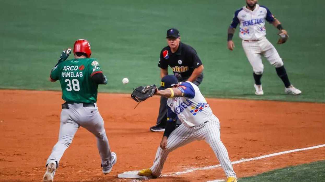 México lidera en solitario Serie del Caribe tras vencer 7-0 a Venezuela. EFE/ Miguel Gutiérrez.