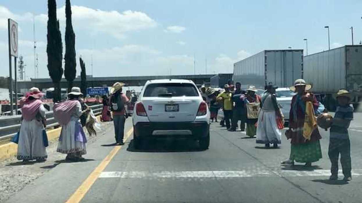 mexico-queretaro-vendedores-ambulantes