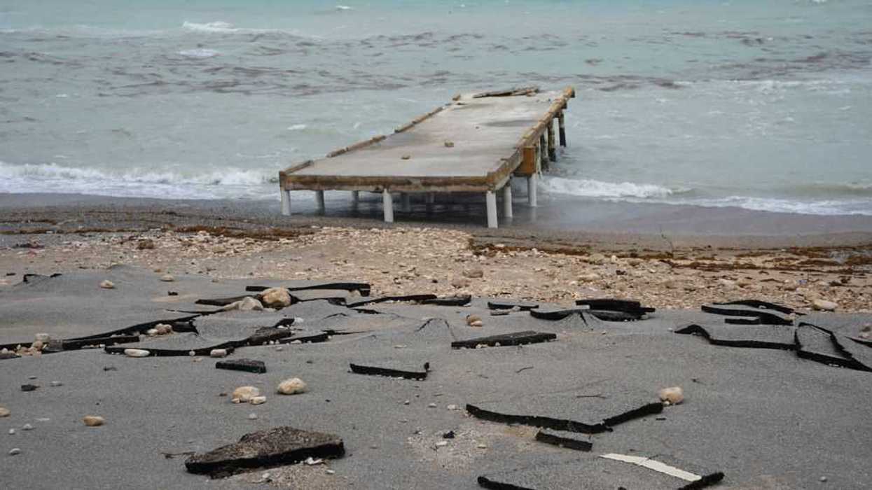 México ultima operativo de emergencia ante el impacto del huracán Beryl. AFP.