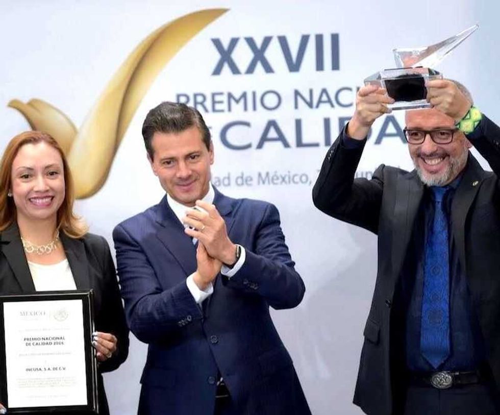 ministro de la republica de estonia otorga reconocimiento empresa queretana 1