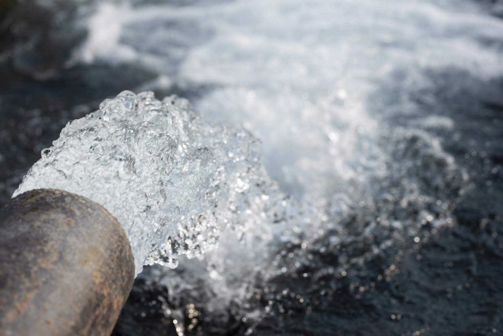 Módulo de atención Conagua en Querétaro para regularización de concesiones de agua agrícola y acceso a tarifas eléctricas preferenciales.