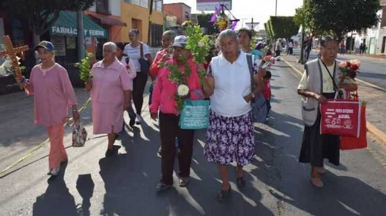 mujeres-el-pilar-de-los-albaniles-2