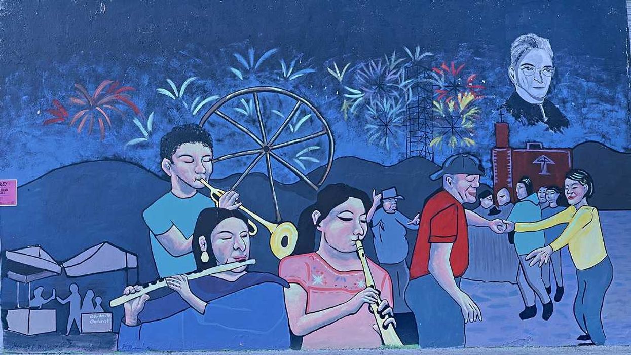 Mural comunitario Barrio San Miguel León Guanajuato proyecto Callejones Vivos arte urbano memoria histórica.