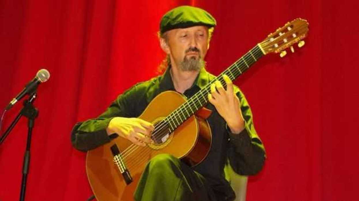 musica-mexicana-guitarra-franscisco-perez-puente-02