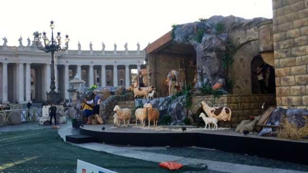 nacimiento-arbol-gigante-atraccion-navidena-vaticano-1