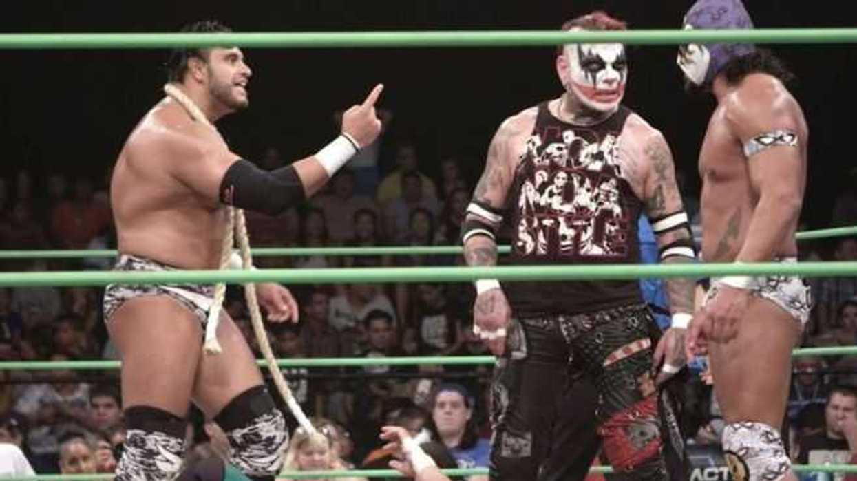 ni-rudos-ni-tecnicos-luchadores-se-unen-recaudar-apoyo