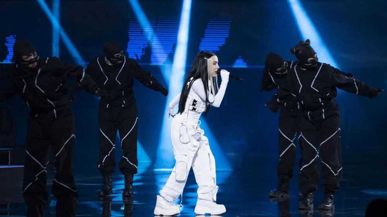 Nicki Nicole cierra el Festival de Viña del mar y muestra su gratitud a Chile. EFE/ Adriana Thomasa.