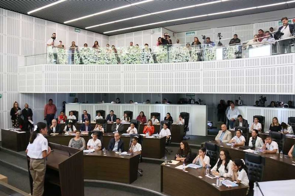 ninos legisladores apoyan vida libre de violencia y discriminacion