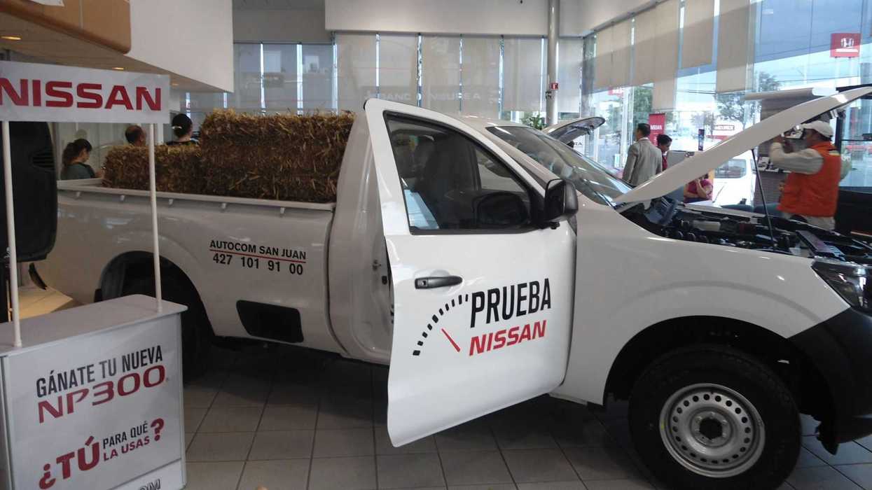 NISSAN NP300