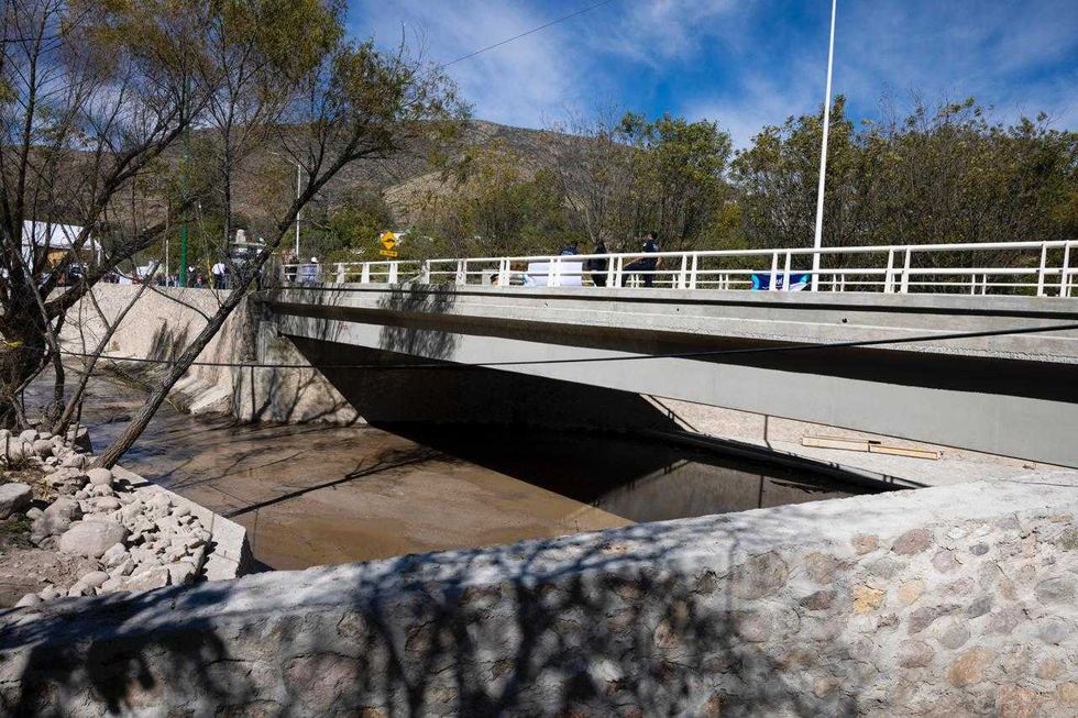 Nuevo puente vehicular de 193 metros en Nogales, Tolim\u00e1n, construido con inversi\u00f3n de 26.5 millones de pesos para beneficiar a 13 mil habitantes